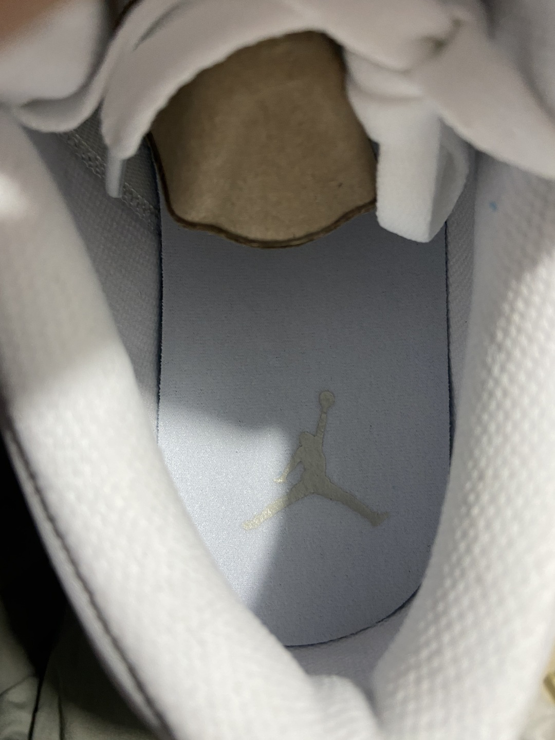 aj1纯白低帮 尺码：35.5-46Air Jordan 1 AJ1 纯白耐克低帮男女小白鞋 -111 