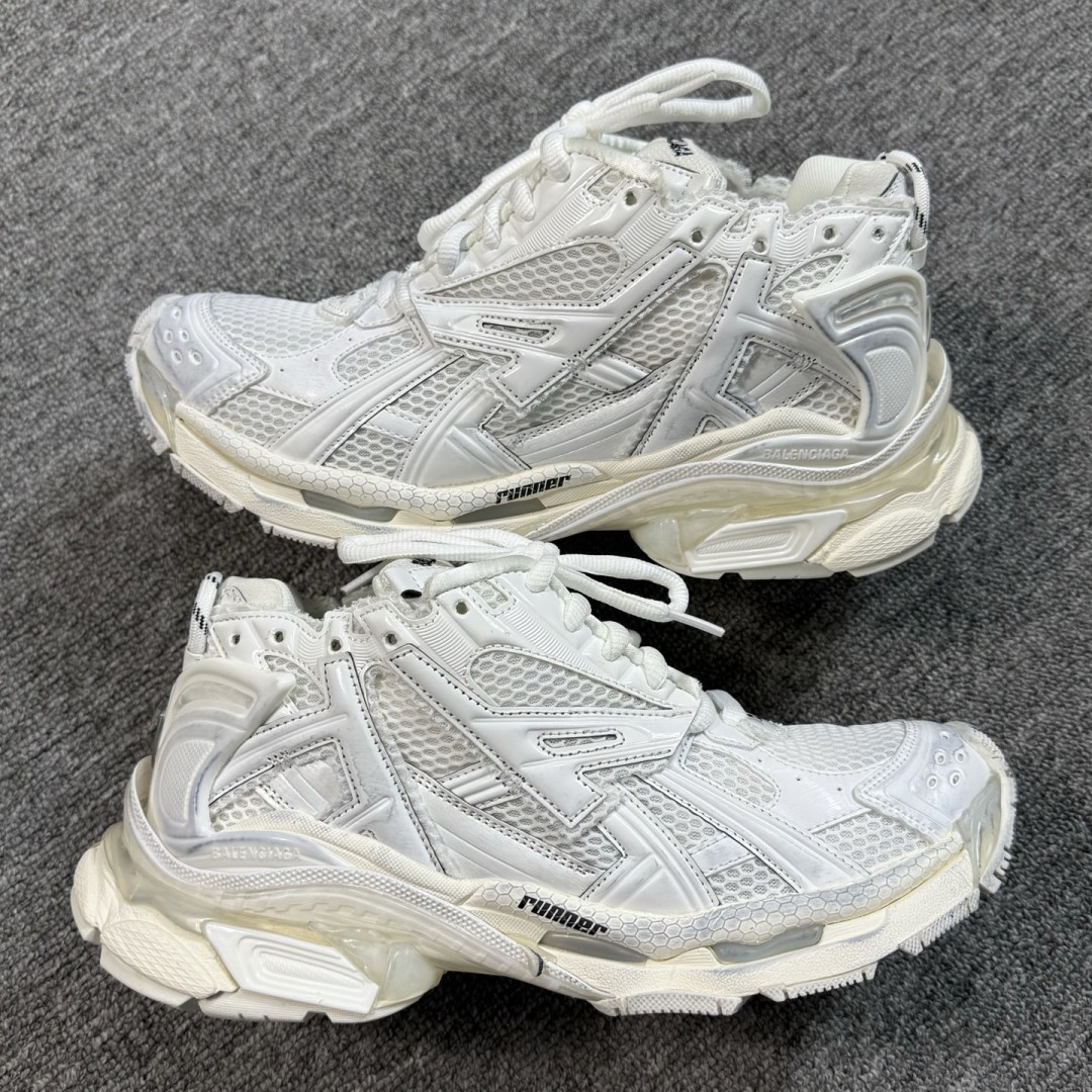 特价福利 市场顶级 巴黎世家7.5代尺码35-46 偏大一个尺码