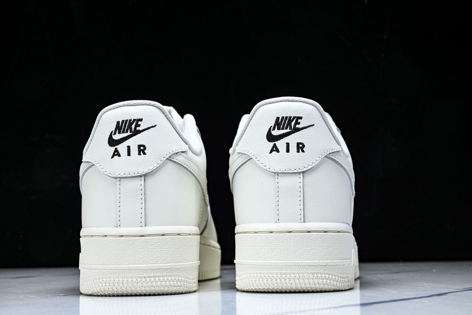 AF1低帮 尺36-46纯原版出品-Nike Air Force 1'07 ESS 空军一号低帮休闲板鞋