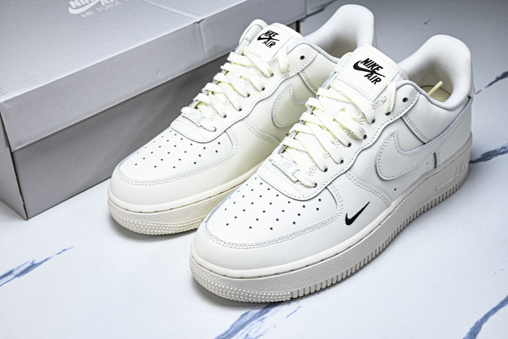 AF1低帮 尺36-46纯原版出品-Nike Air Force 1'07 ESS 空军一号低帮休闲板鞋