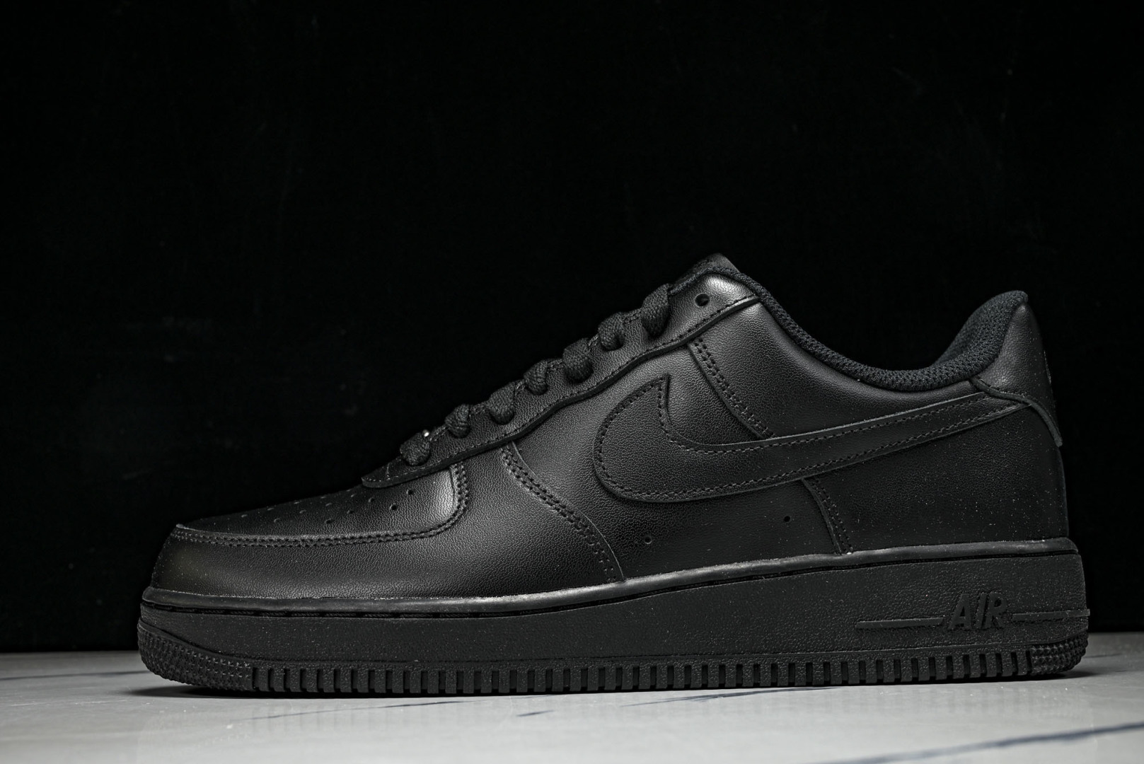 AF1低帮 尺36-46纯原版出品-Nike Air Force 1'07 ESS 空军一号低帮休闲板鞋