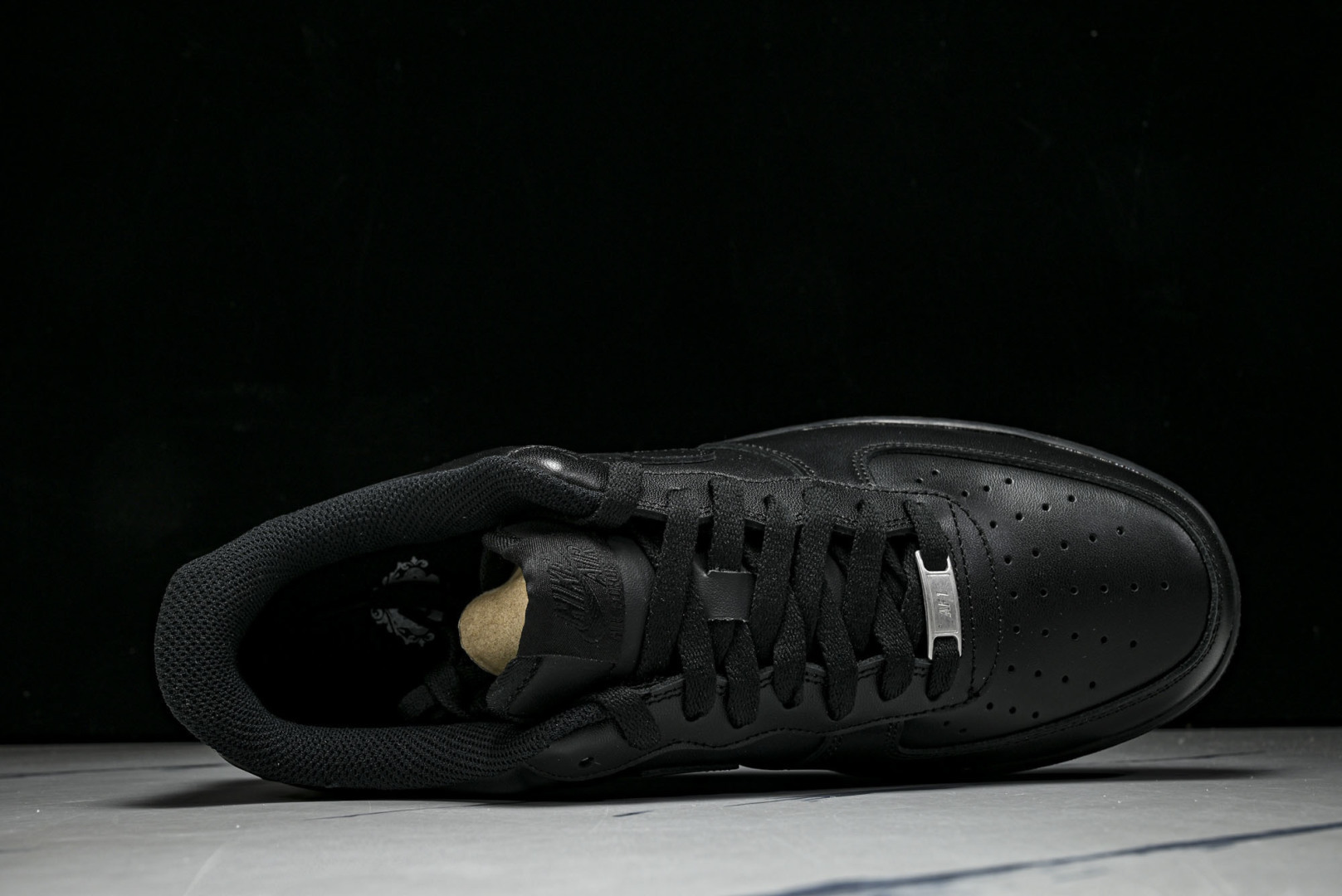 AF1低帮 尺36-46纯原版出品-Nike Air Force 1'07 ESS 空军一号低帮休闲板鞋