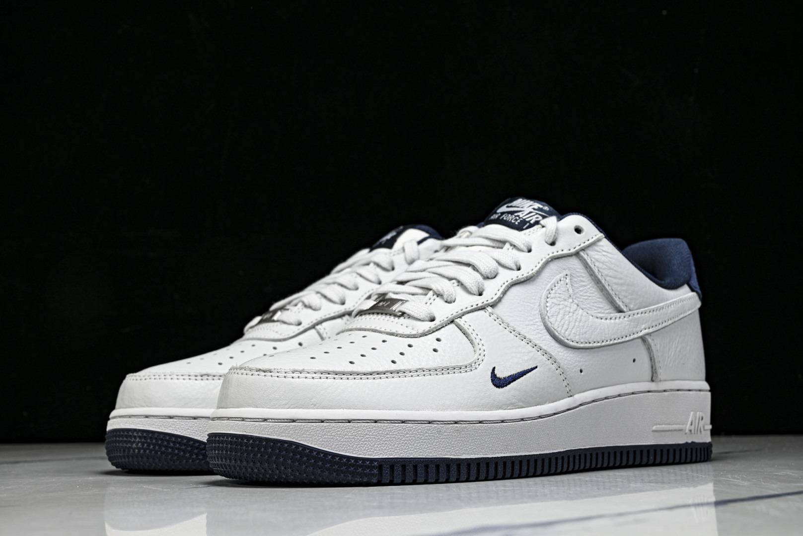 AF1低帮 尺36-46纯原版出品-Nike Air Force 1'07 ESS 空军一号低帮休闲板鞋