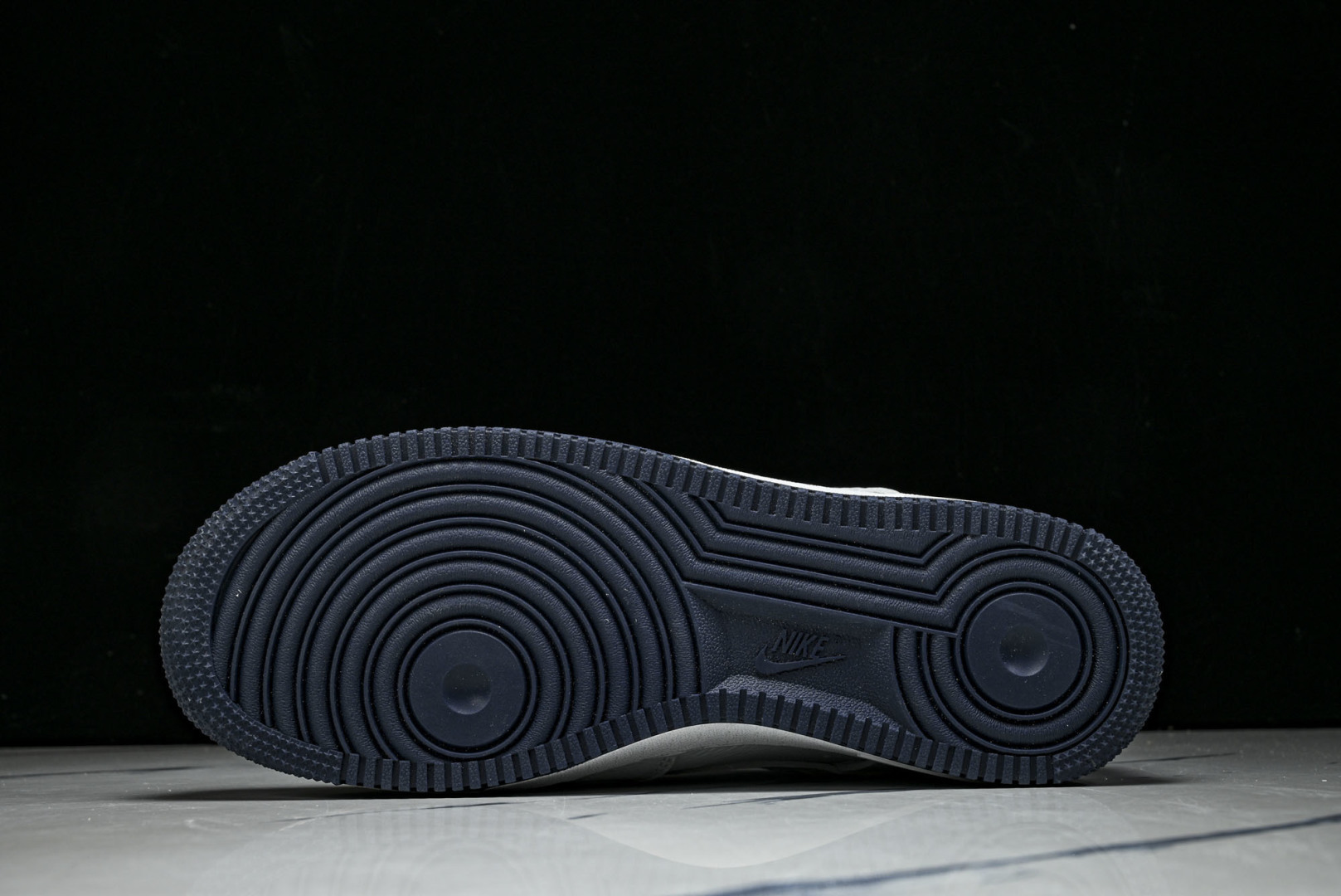 AF1低帮 尺36-46纯原版出品-Nike Air Force 1'07 ESS 空军一号低帮休闲板鞋