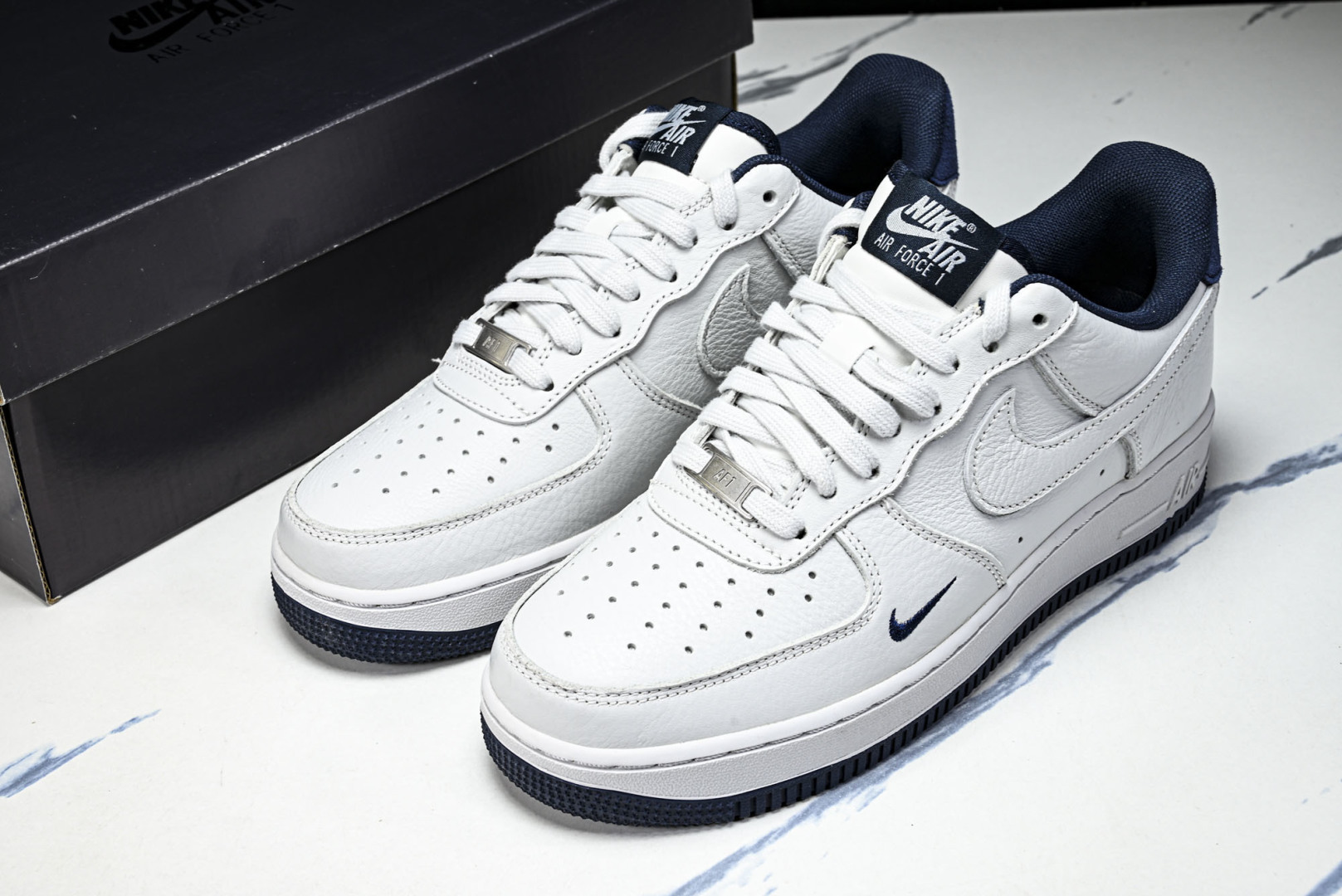 AF1低帮 尺36-46纯原版出品-Nike Air Force 1'07 ESS 空军一号低帮休闲板鞋