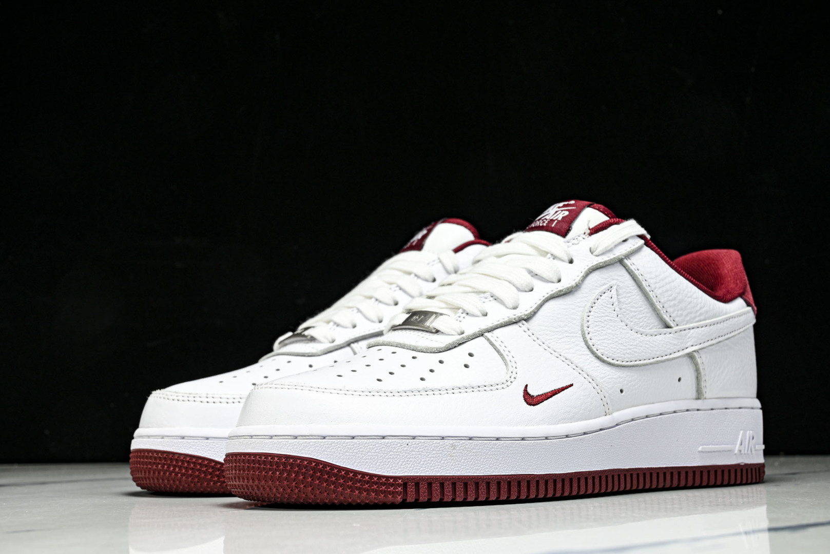 AF1低帮 尺36-46纯原版出品-Nike Air Force 1'07 ESS 空军一号低帮休闲板鞋