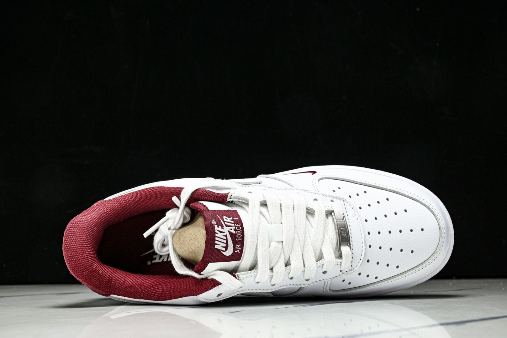 AF1低帮 尺36-46纯原版出品-Nike Air Force 1'07 ESS 空军一号低帮休闲板鞋