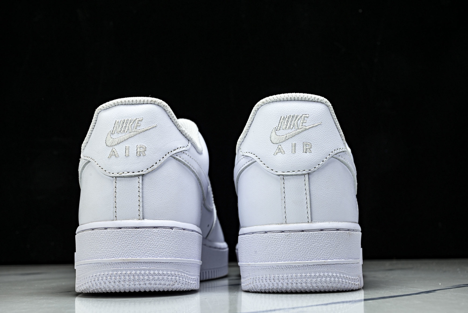 AF1低帮 尺36-46纯原版出品-Nike Air Force 1'07 ESS 空军一号低帮休闲板鞋