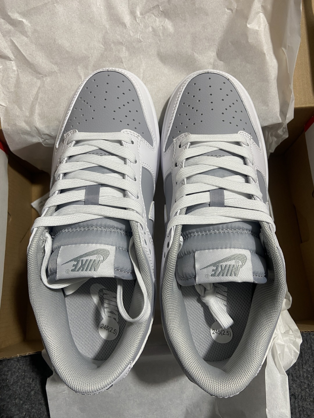 Nike Dunk Low Retro 狼灰白货号：DJ6188 003尺码：36 36.5 37.5 