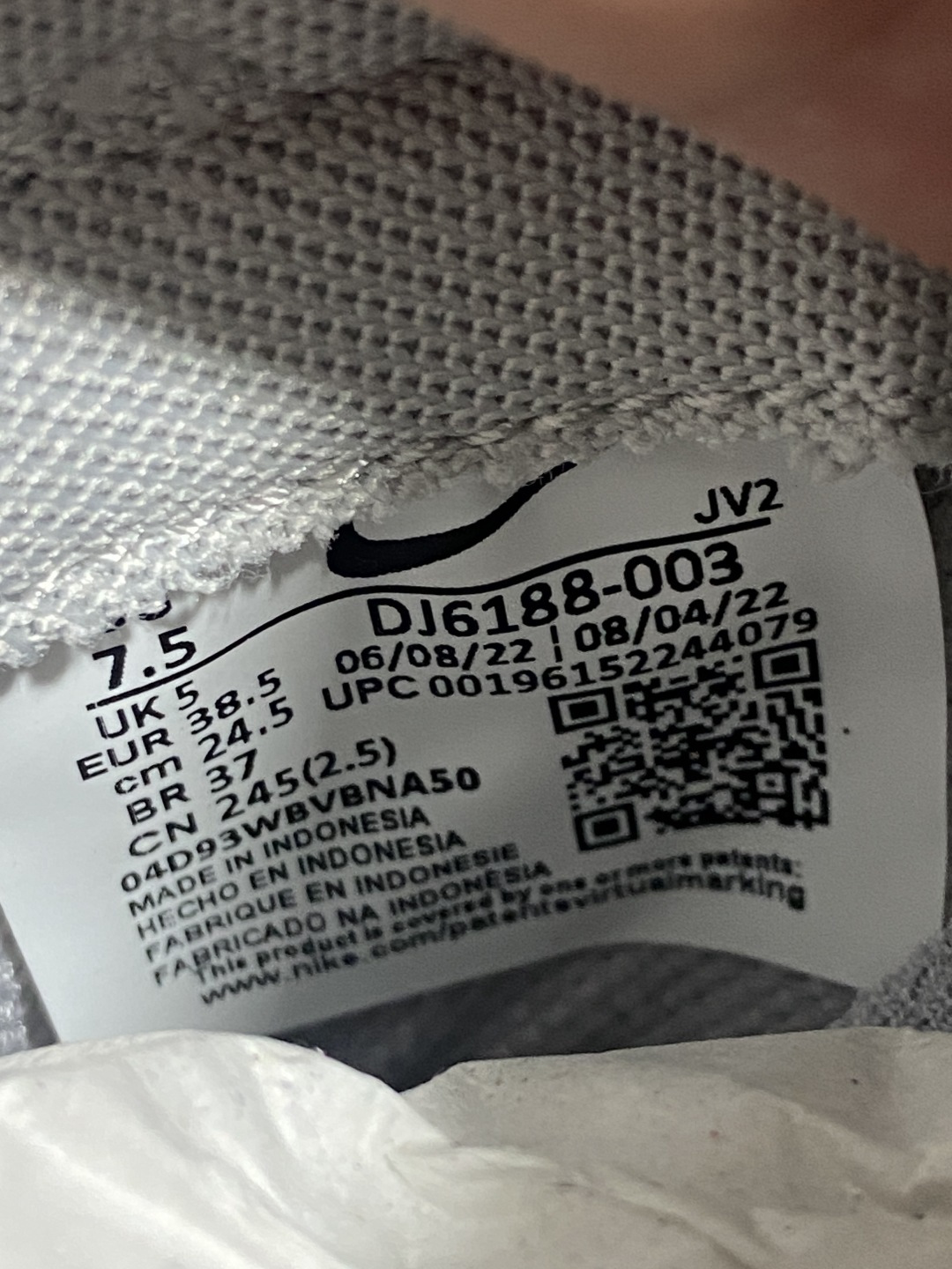 Nike Dunk Low Retro 狼灰白货号：DJ6188 003尺码：36 36.5 37.5 