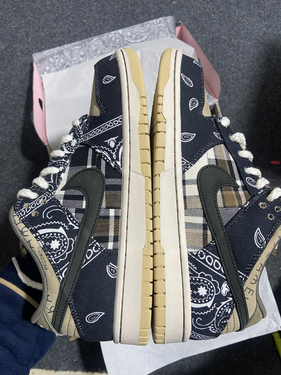 Dunk腰果花 尺码：36-47.5纯原版出品-Travis Scott x Nike SB Dunk 