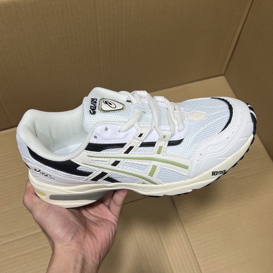 特价纯原亚瑟士GEL系列特价！尺码36-45，现货输出！大厂出品，市场原纯原版本！细节 做工 材料都是行