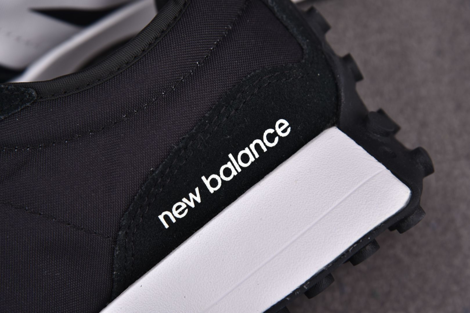 NB327 尺码36-45.5纯原版出品-New Blance 327 黑白 MS327CPG YZ00