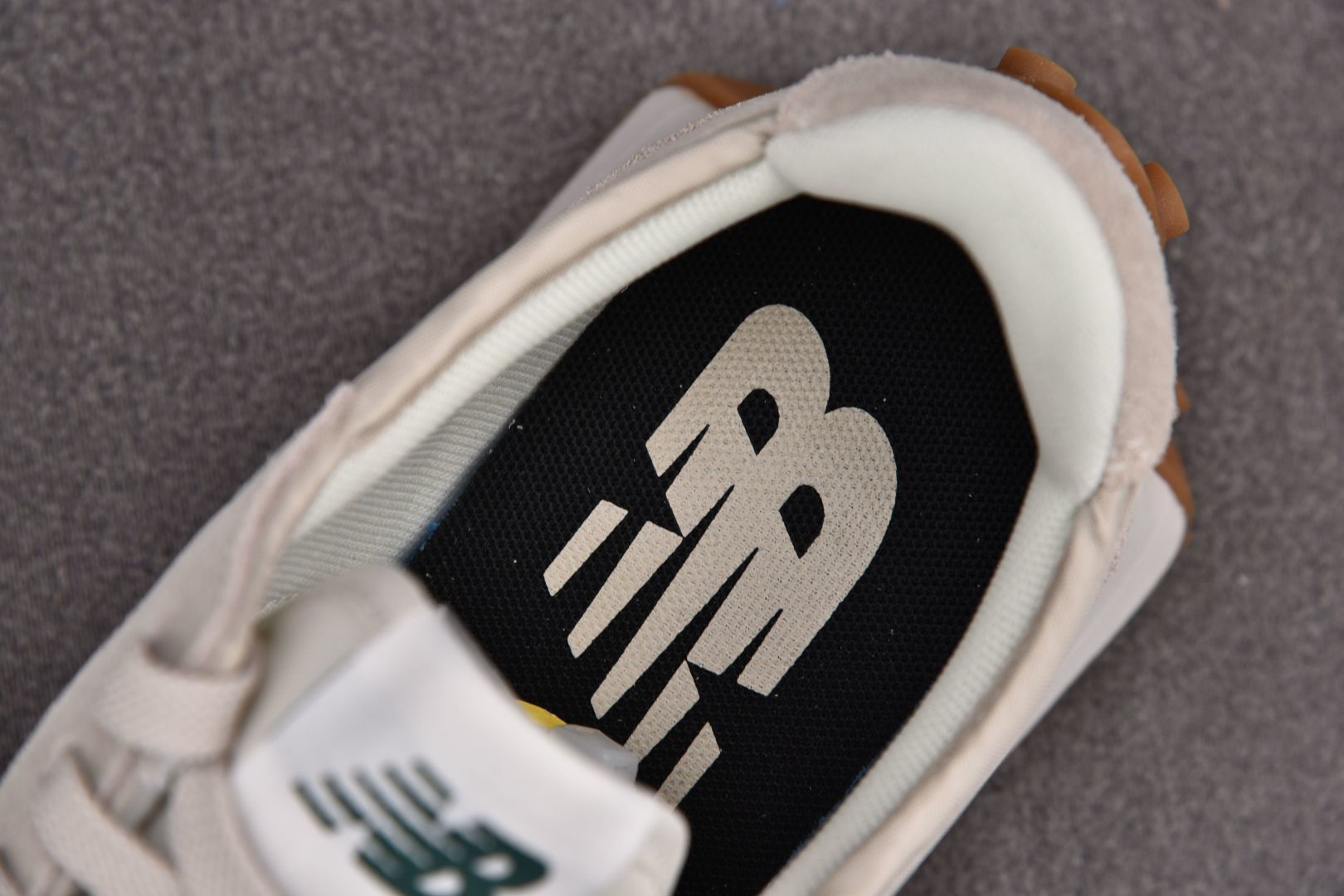 NB327 尺码36-45.5纯原版出品-New Blance 327 灰绿 MS327HR1 YZ00