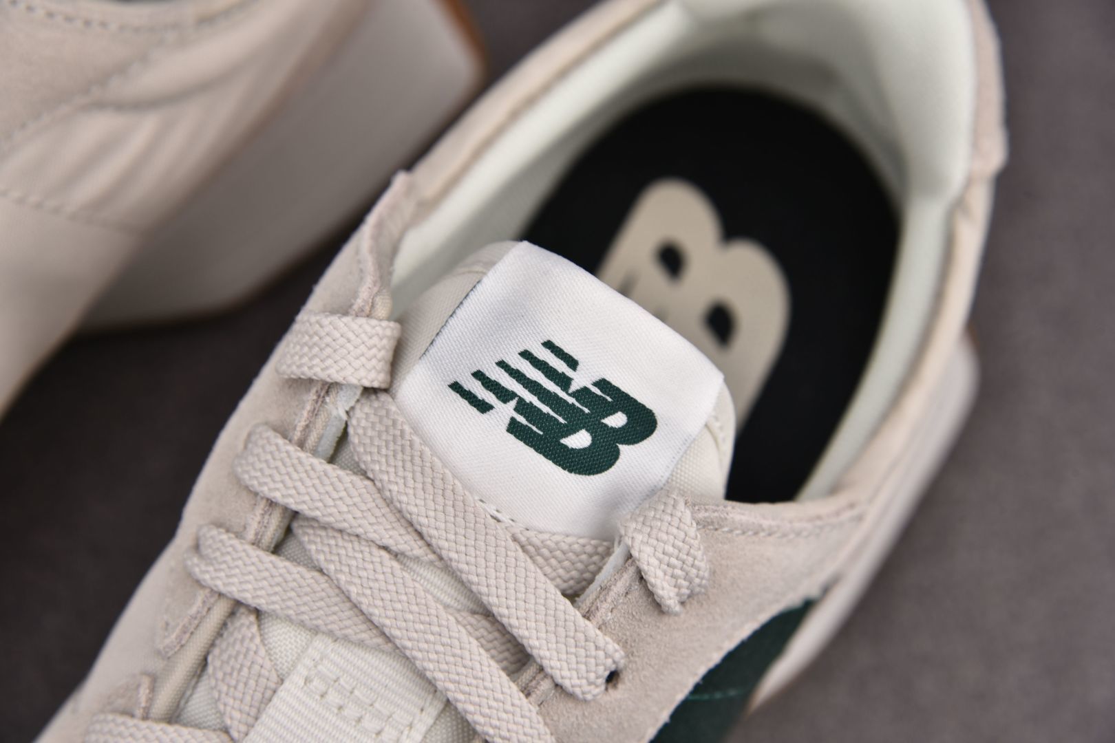 NB327 尺码36-45.5纯原版出品-New Blance 327 灰绿 MS327HR1 YZ00