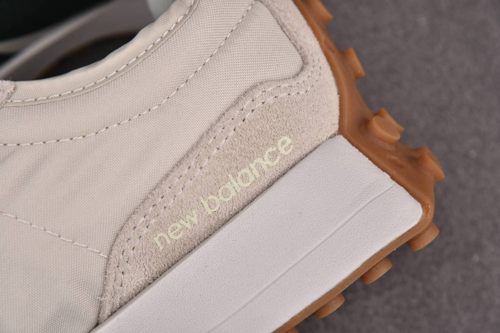 NB327 尺码36-45.5纯原版出品-New Blance 327 灰绿 MS327HR1 YZ00