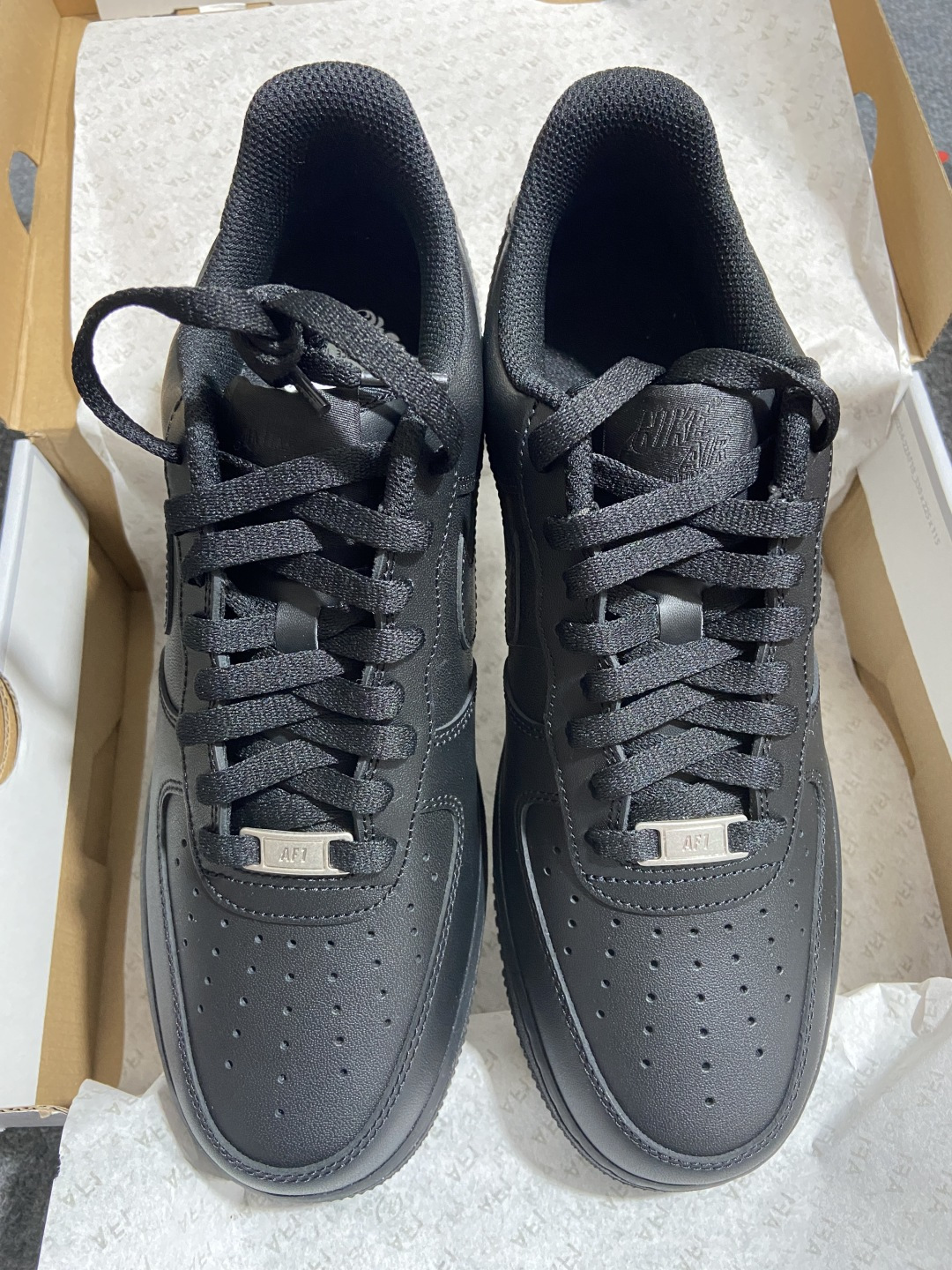 顶级纯原 完美复刻 Nike Air Force 1'07 黑色 黑武士货号：CW2288 001尺码：