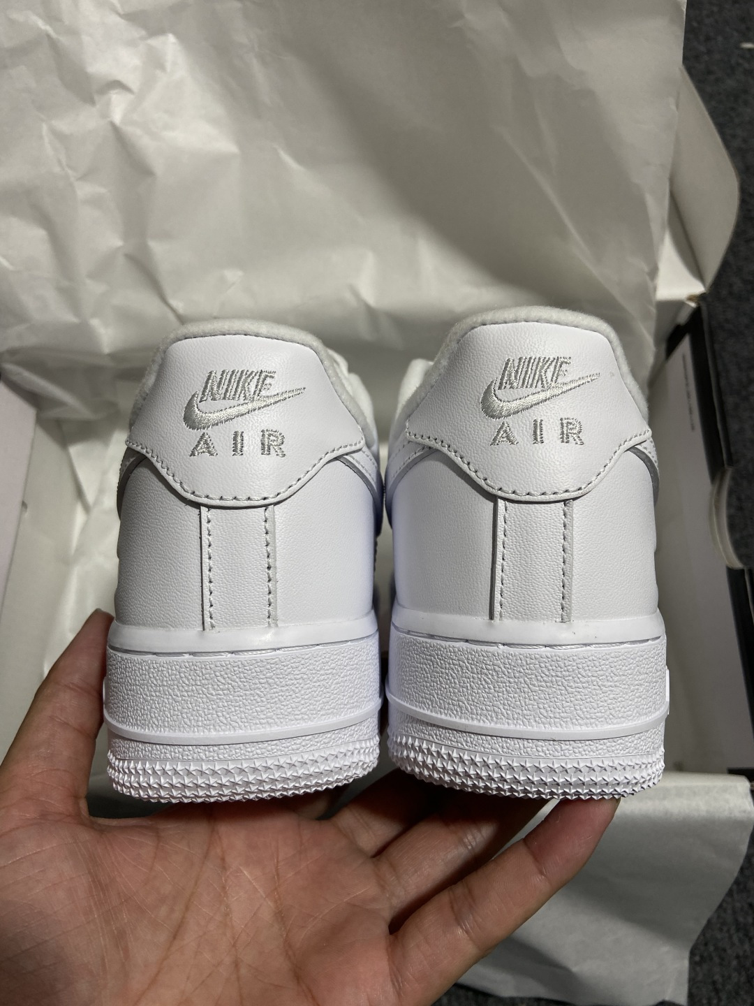 Supreme白红 尺码:35.5-47.5出品- Supreme X NK AIR Force 1 L