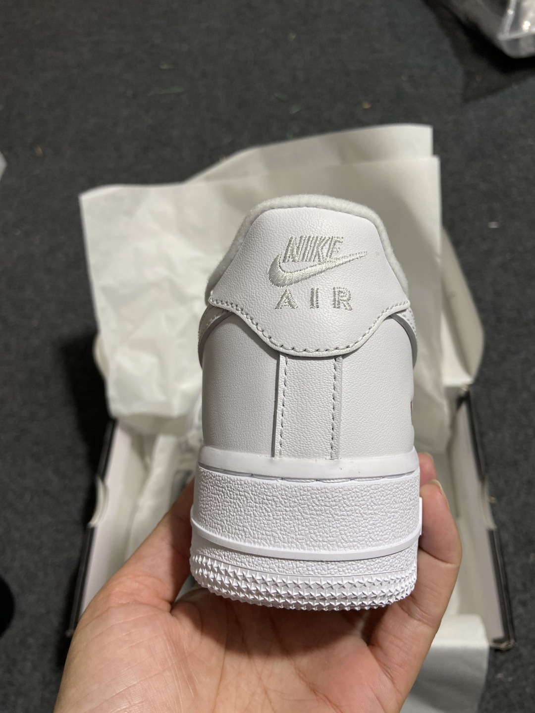 Supreme白红 尺码:35.5-47.5出品- Supreme X NK AIR Force 1 L