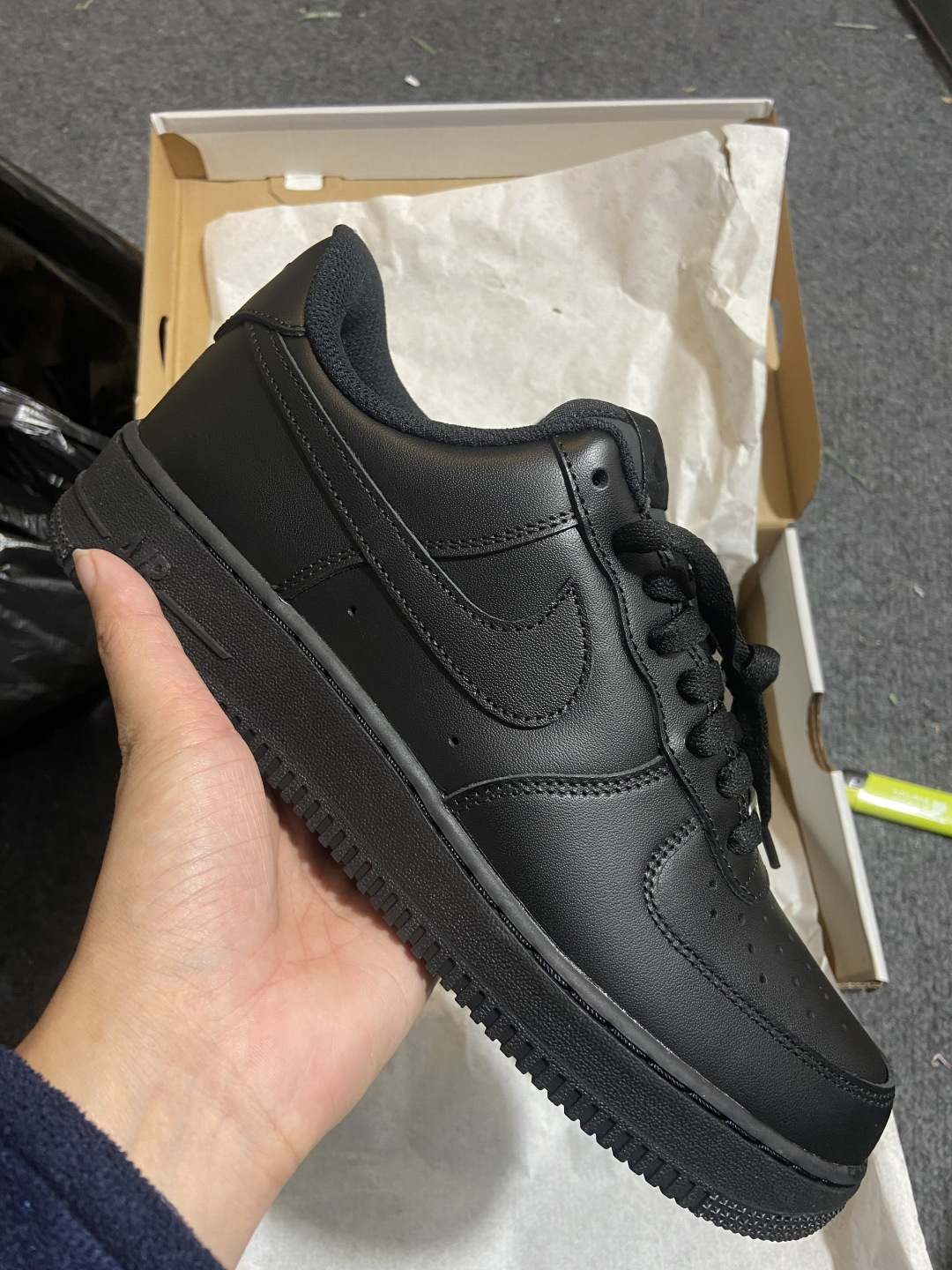 特价中 Nike Air Force 1'07 黑色 黑武士货号：CW2288 001尺码：36 36.