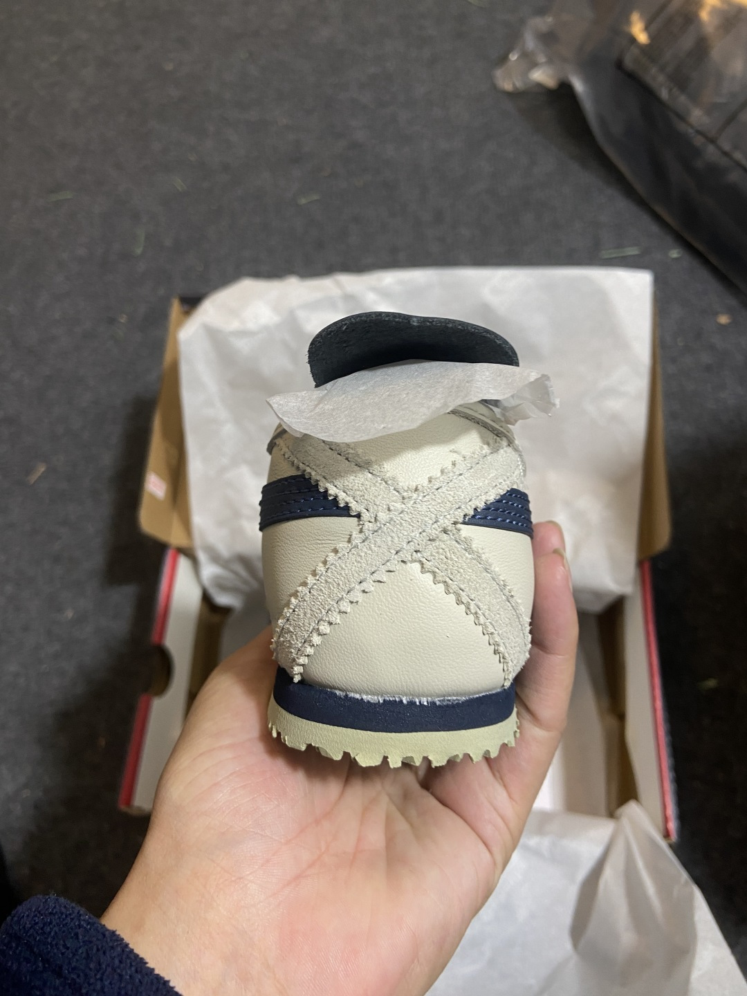 版型 用料 细节 清洁度 公司级别 可对比同价位 Onitsuka Tiger鬼塚虎 MEXICO 66