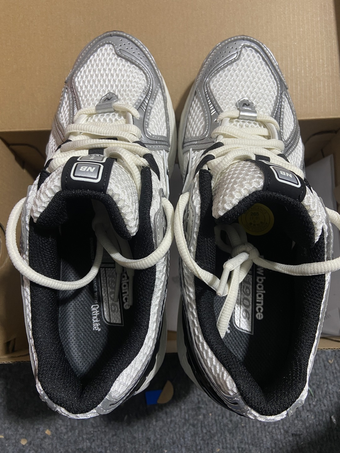 New Balance NB 1906R 黑银 M1906RER尺码：36 37 37.5 38 38.