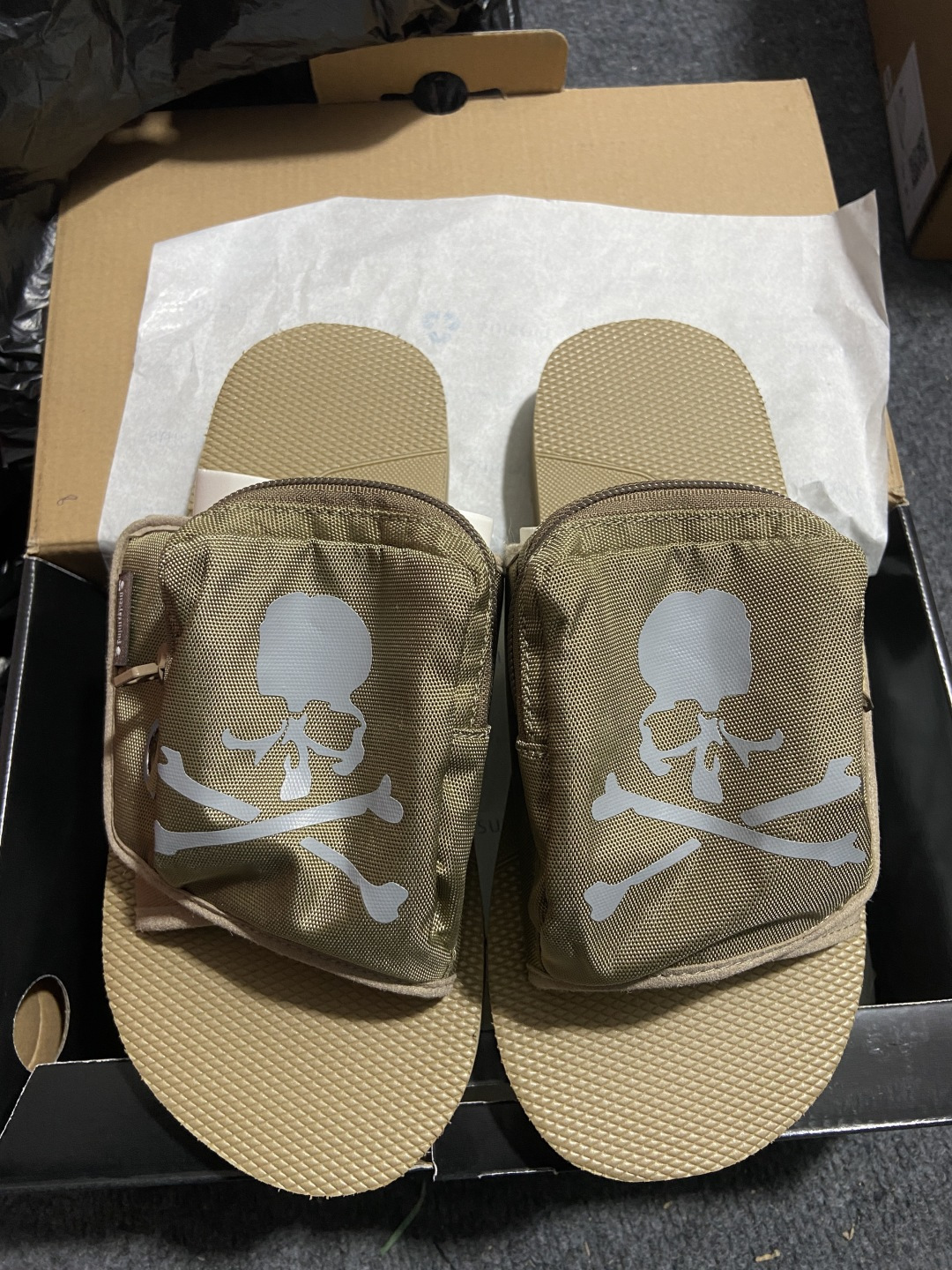Mastermind JAPAN x Suicoke MMJ联名骷髅标志刺绣露趾时尚凉拖mastermi