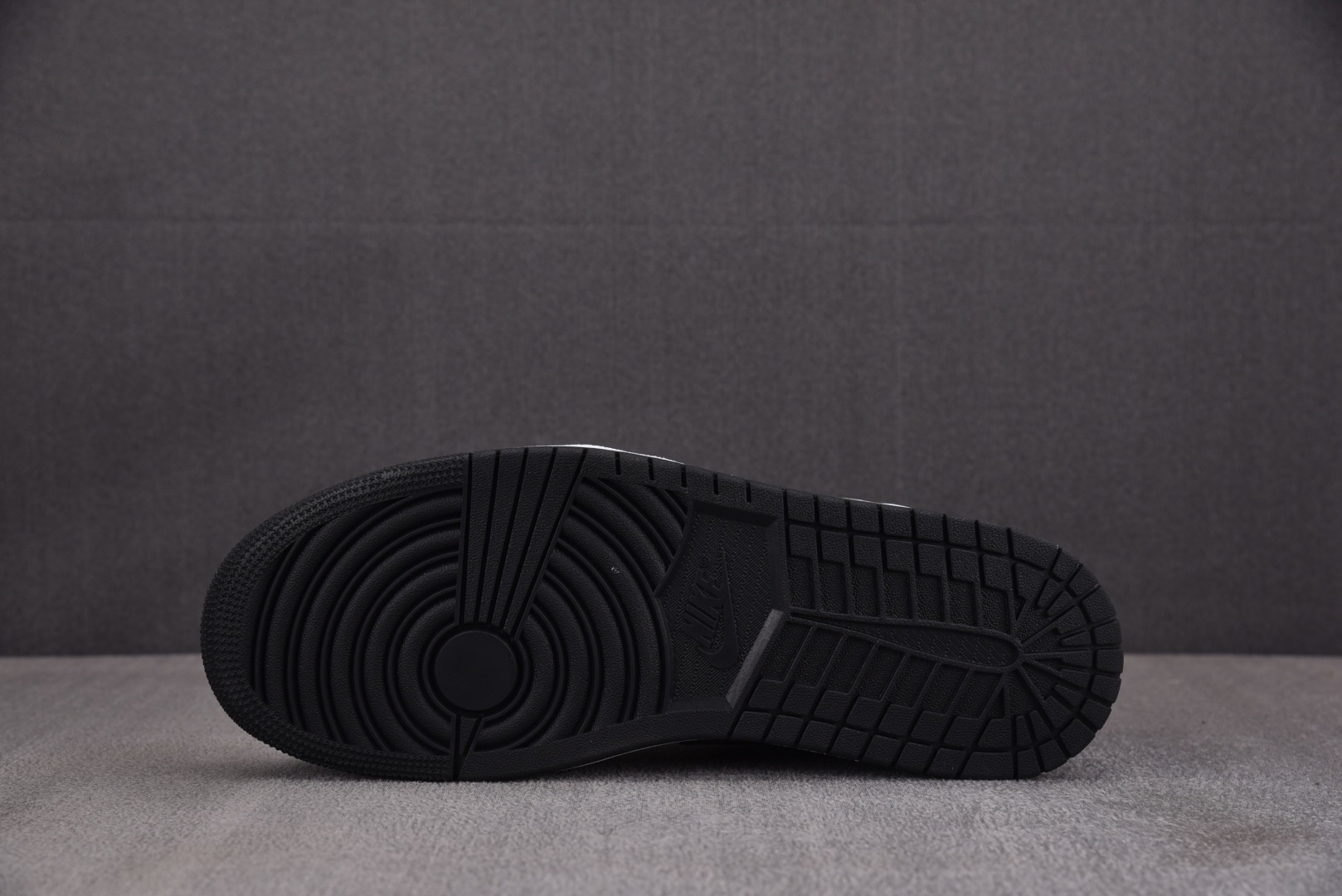 AJlow EUR:40-46纯原版出品-Air Jordan 1 Low Panda 黑白熊猫 IO3