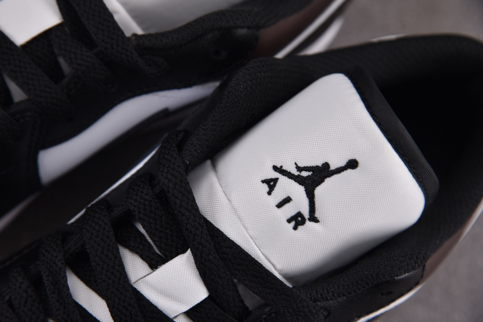 AJlow EUR:40-46纯原版出品-Air Jordan 1 Low Panda 黑白熊猫 IO3