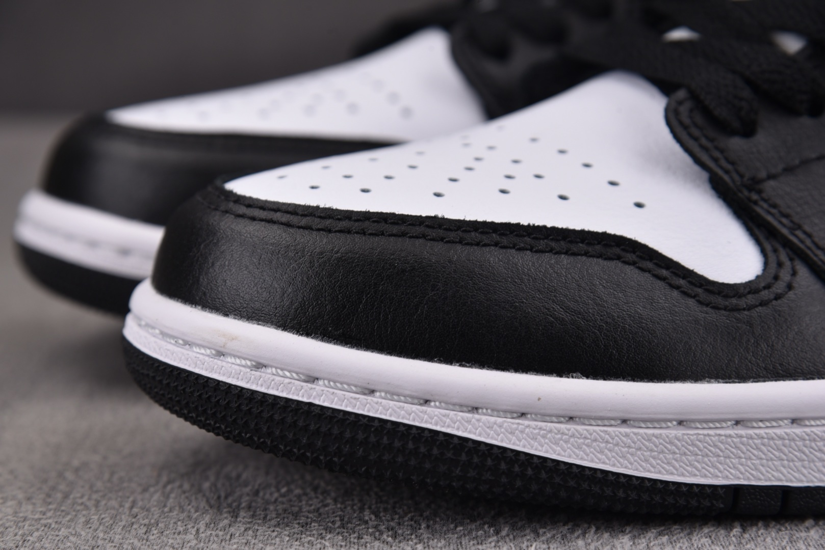 AJlow EUR:40-46纯原版出品-Air Jordan 1 Low Panda 黑白熊猫 IO3