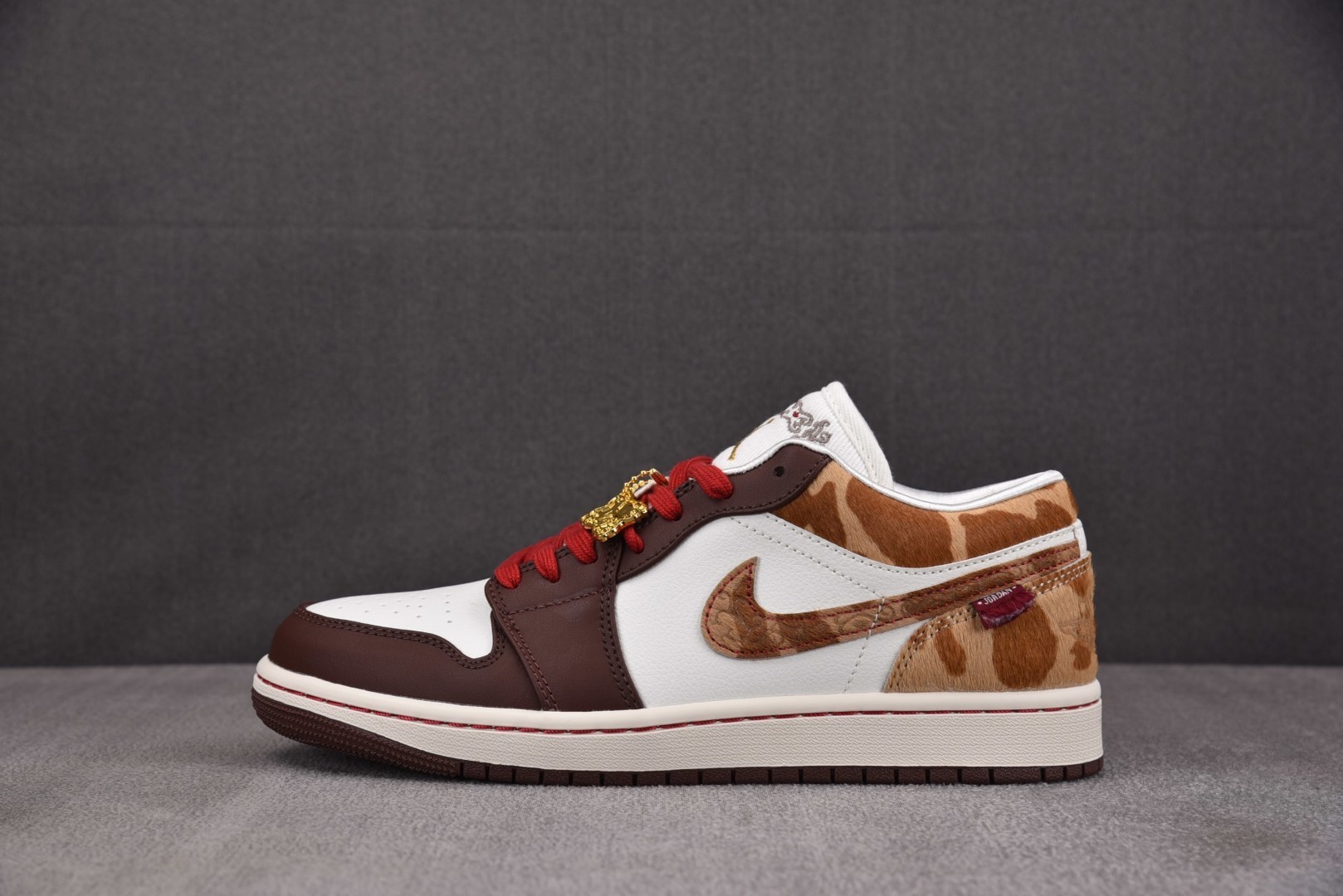 AJlow EUR:35.5-46纯原版出品-Air Jordan 1 Low SE Year of t