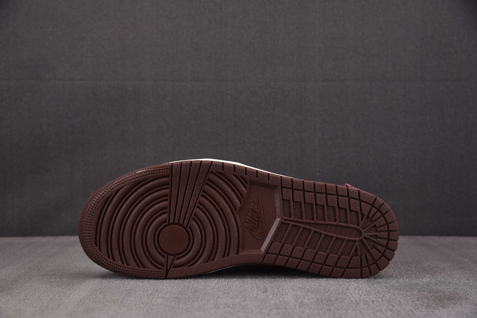 AJlow EUR:35.5-46纯原版出品-Air Jordan 1 Low SE Year of t