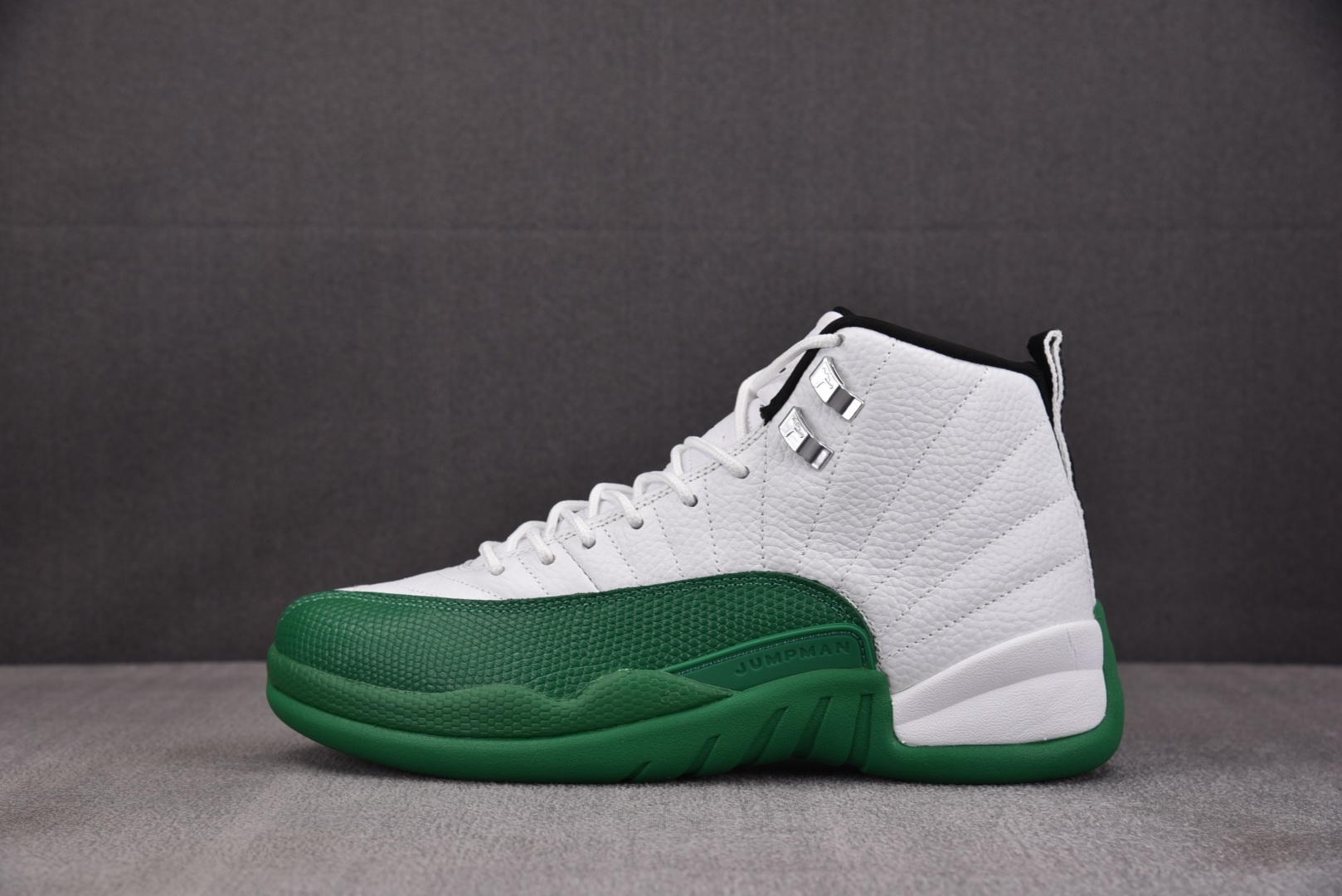 AJ12 EUR:40-47.5纯原版出品-Air Jordan 12 Retro Bucks 白绿 C