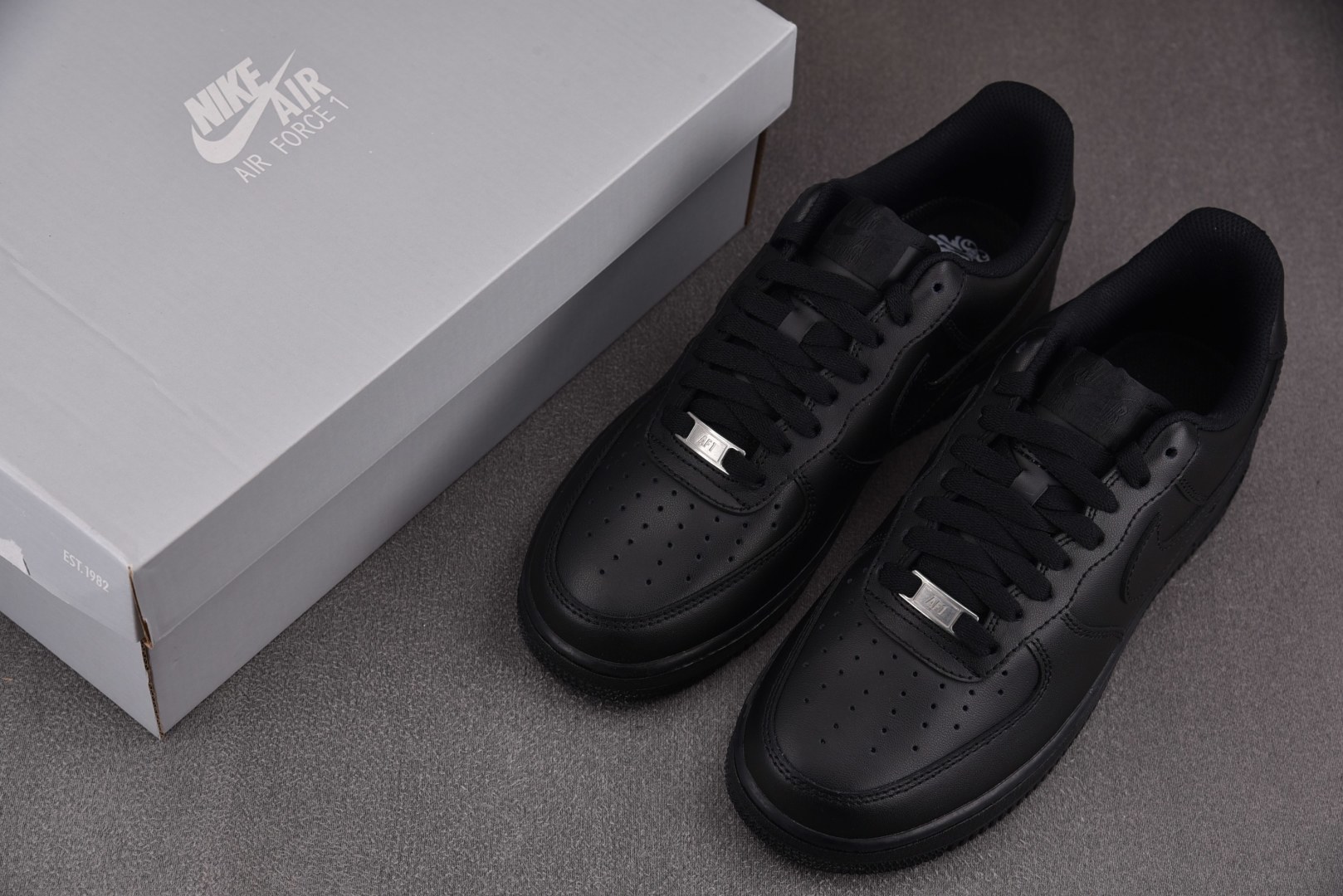 AF1黑 EUR:35.5-48.5纯原版出品-NK Air Force 1 Low '07 Black