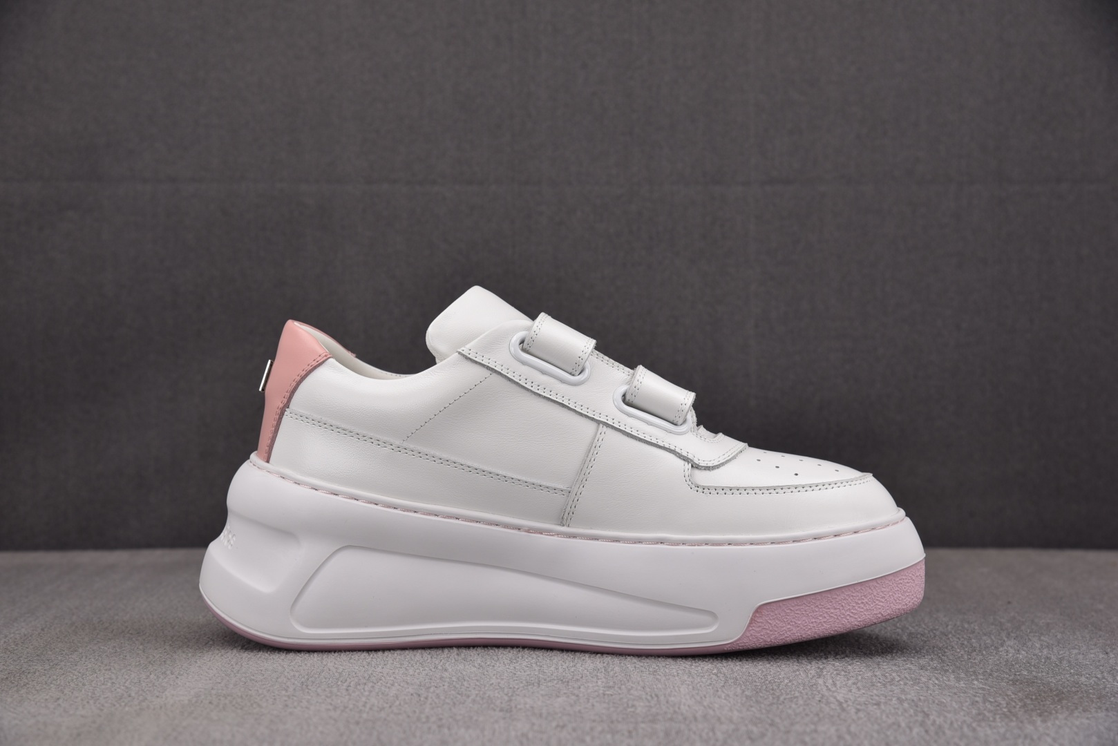 Acne EUR:35-40纯原版出品-Acne Studios 粉白 YZ022尺码：35 36 37
