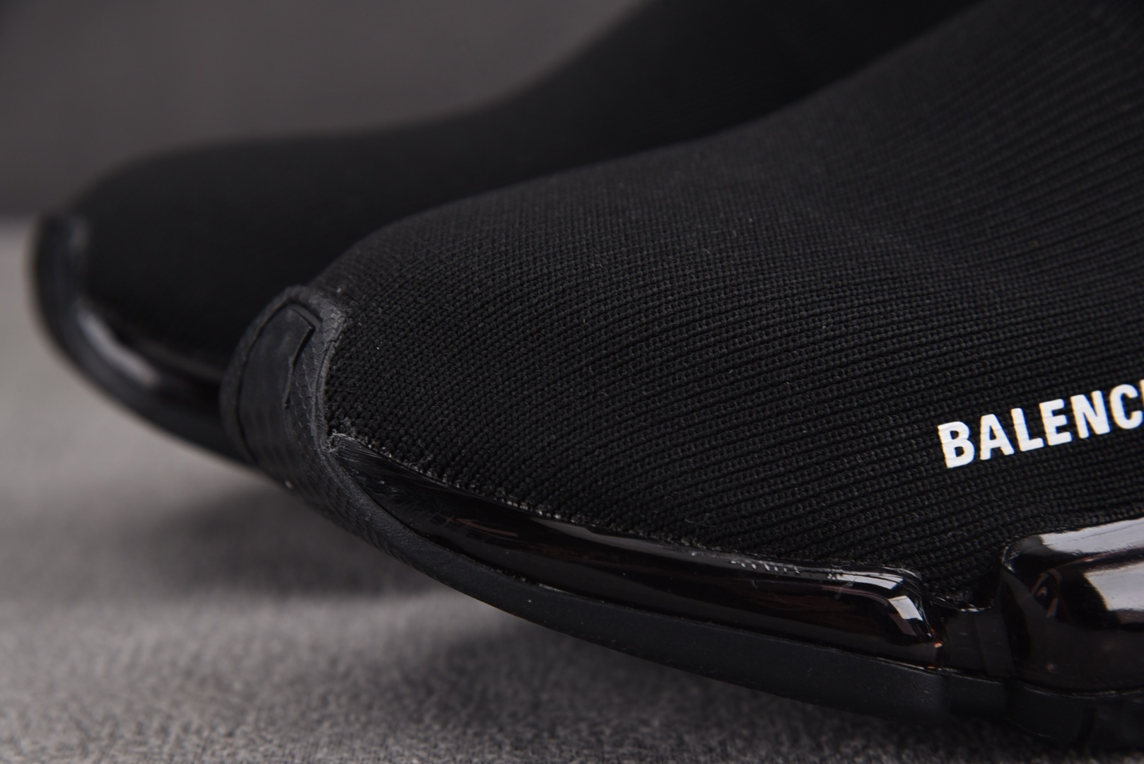 巴黎 EUR:35-46纯原版出品-Balenciaga Speed 2.0 黑色气垫 YZ022尺码：