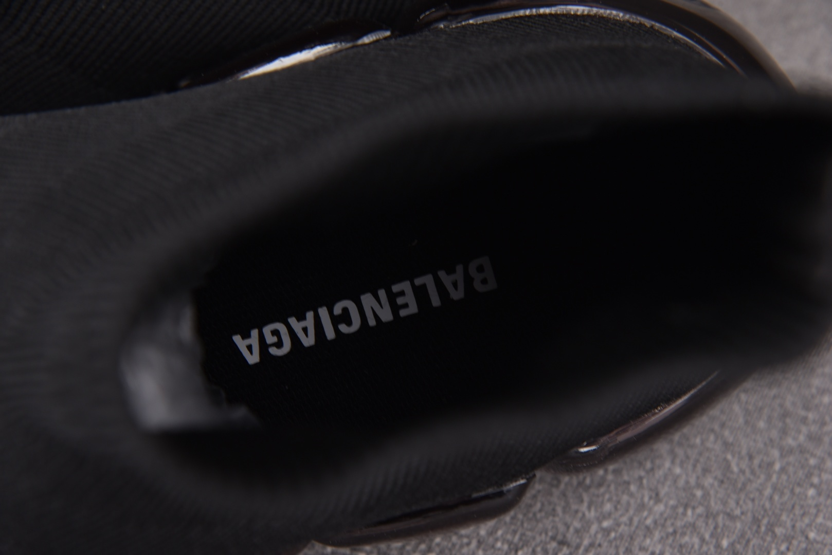 巴黎 EUR:35-46纯原版出品-Balenciaga Speed 2.0 黑色气垫 YZ022尺码：