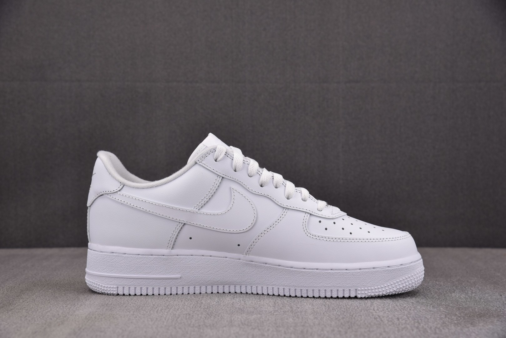 AF1白红 EUR:40-48.5纯原版出品-NK Air Force 1 Low Supreme Wh