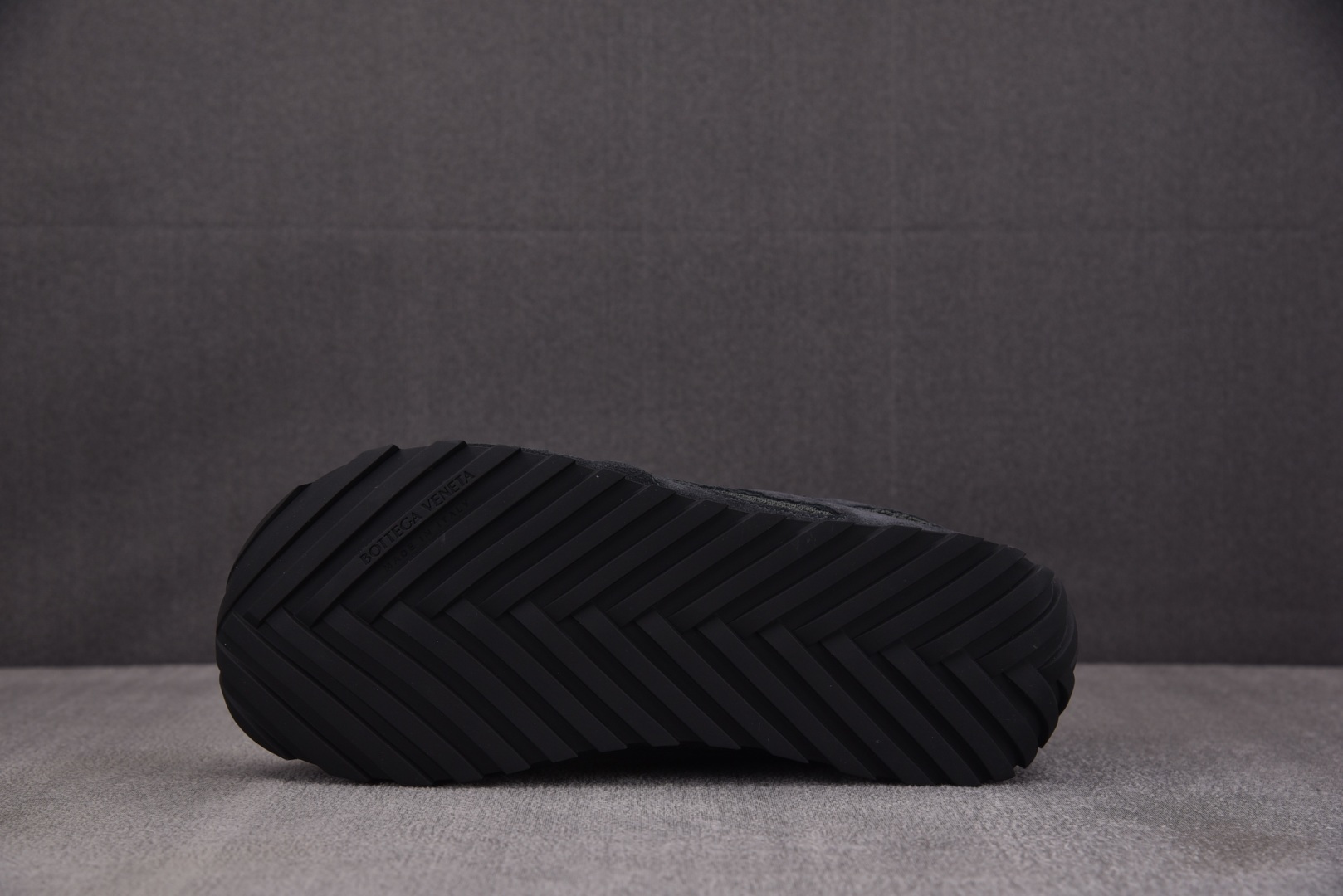 葆蝶家 尺码:35-46纯原版出品-Bottega Veneta 黑色 YZ004尺码：35 36 37