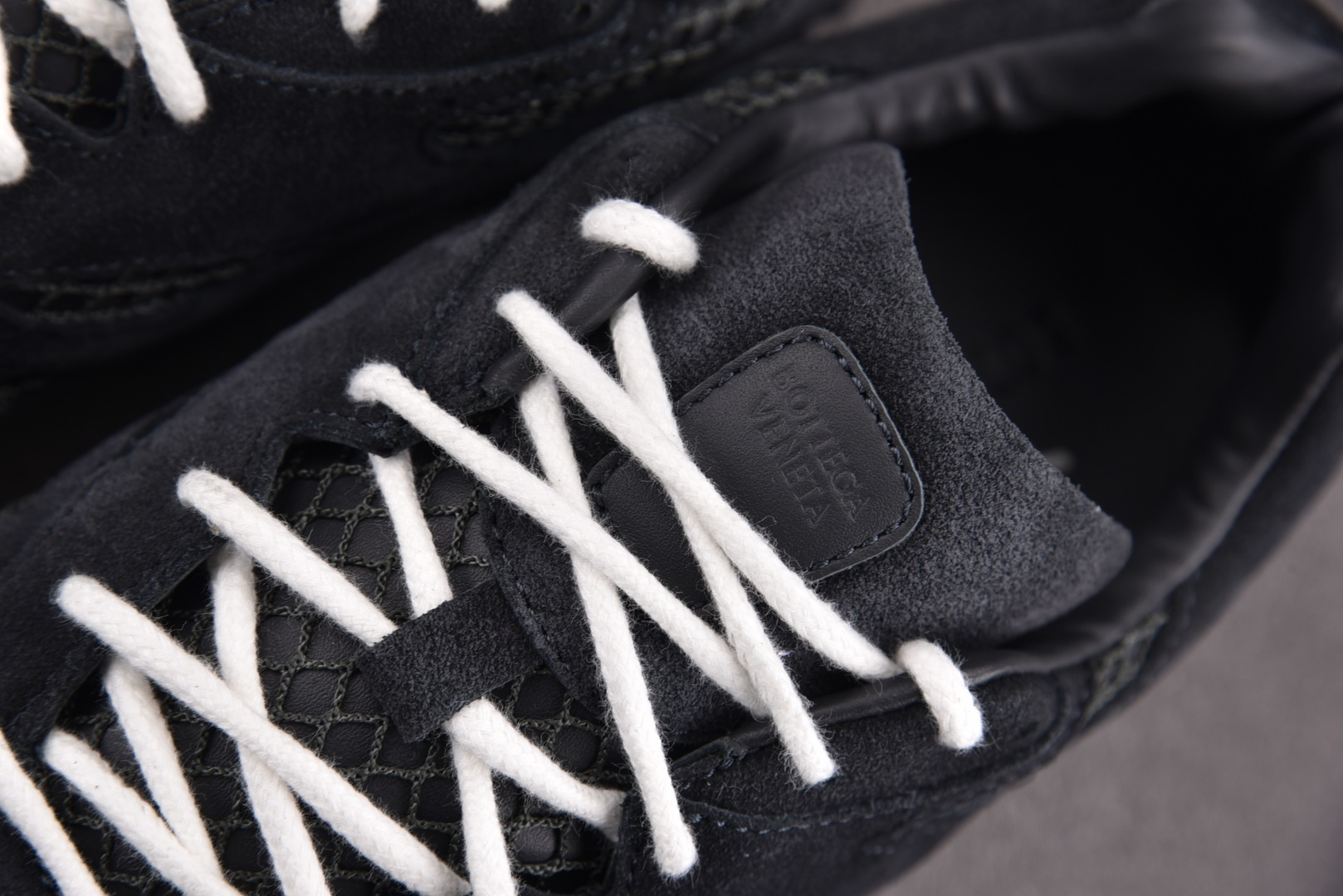 葆蝶家 尺码:35-46纯原版出品-Bottega Veneta 黑色 YZ004尺码：35 36 37