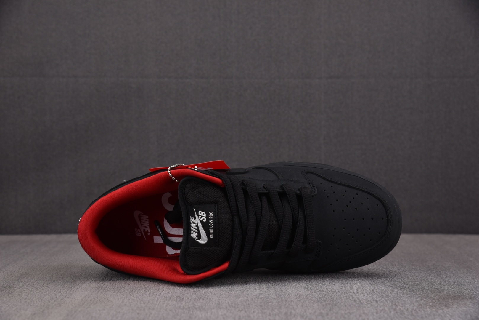 NK SB Dunk Low Supreme 94 Black 黑色 HQ8487-001 尺寸 40 