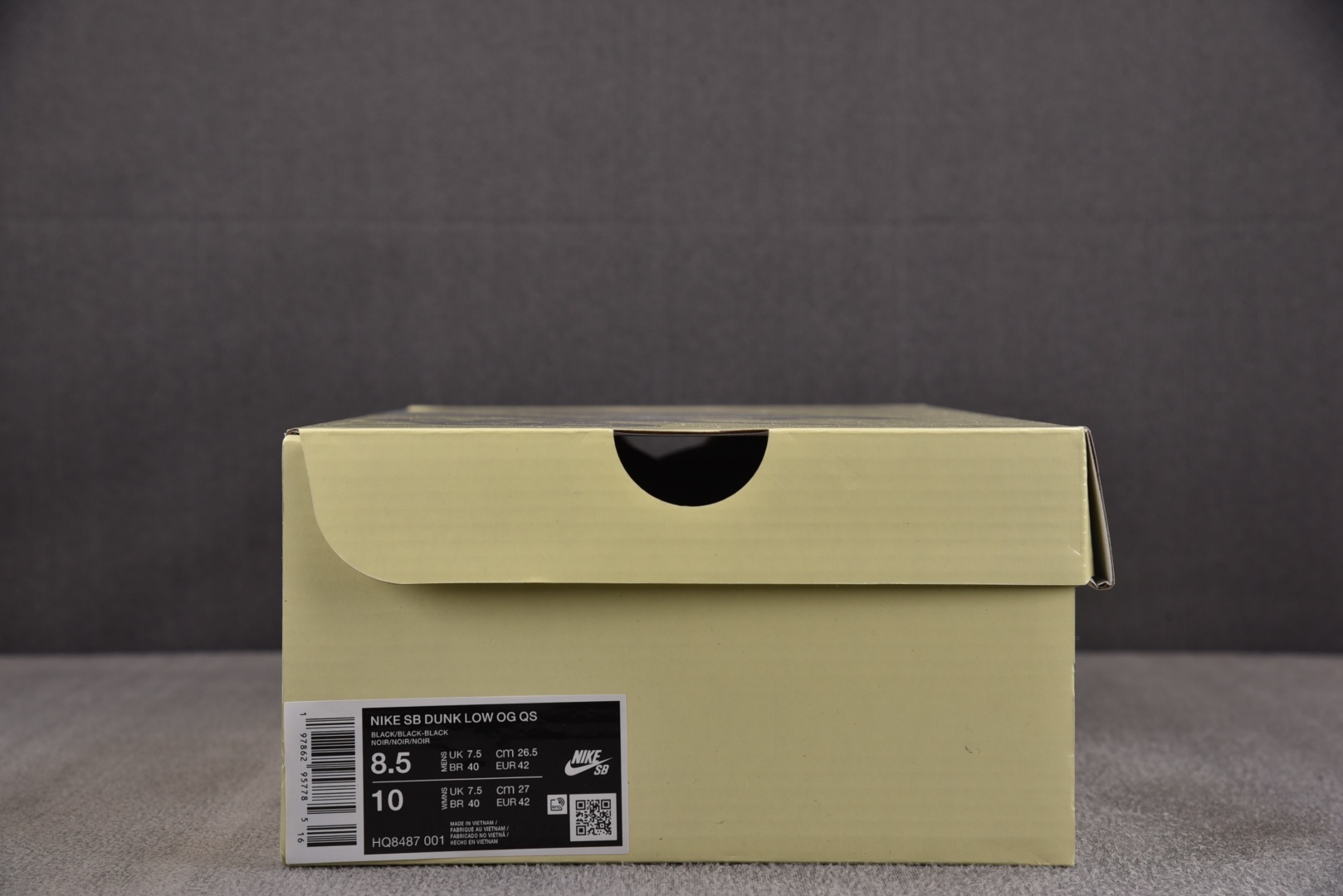 NK SB Dunk Low Supreme 94 Black 黑色 HQ8487-001 尺寸 40 