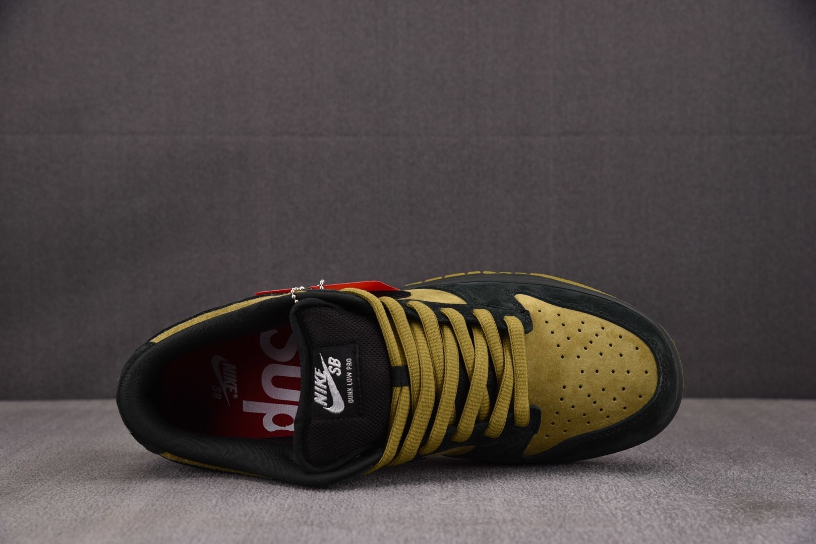 NK SB Dunk Low Supreme 94 Camper Green 黑绿 HQ8487-300