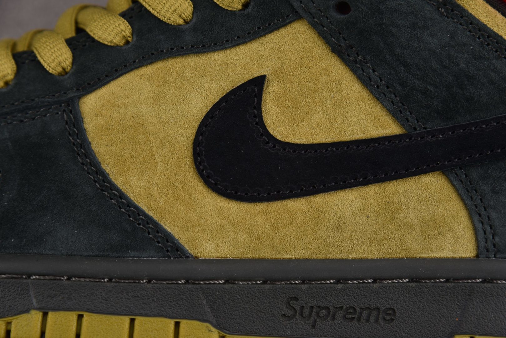 NK SB Dunk Low Supreme 94 Camper Green 黑绿 HQ8487-300