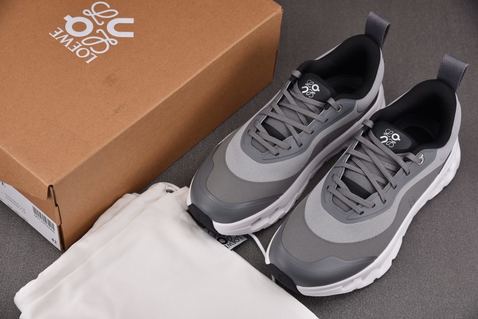 On x LOEWE Cloudtilt 2.0 灰白 尺寸 40 40.5 41 42 42.5 43