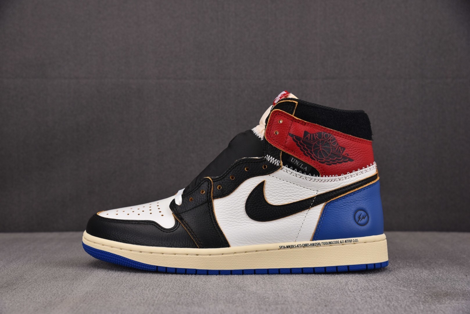 AJ1蓝拼接 尺码40-47.5纯原出品-Air Jordan 1 Retro High OG SP F