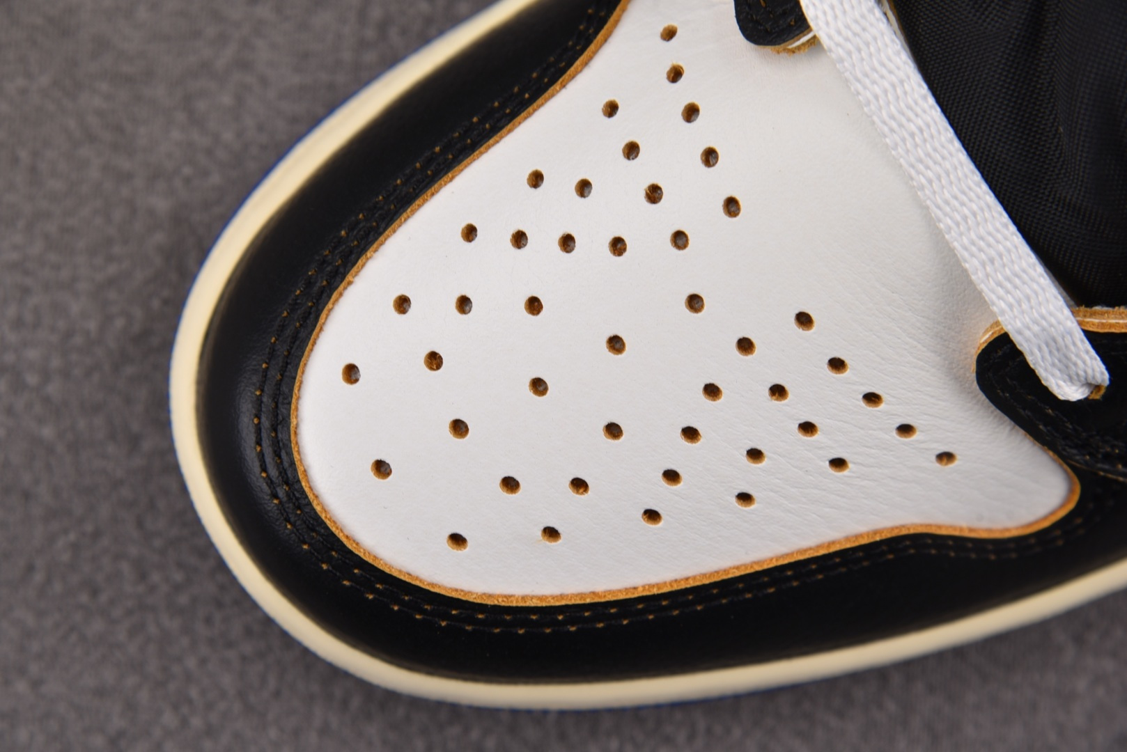 AJ1蓝拼接 尺码40-47.5纯原出品-Air Jordan 1 Retro High OG SP F