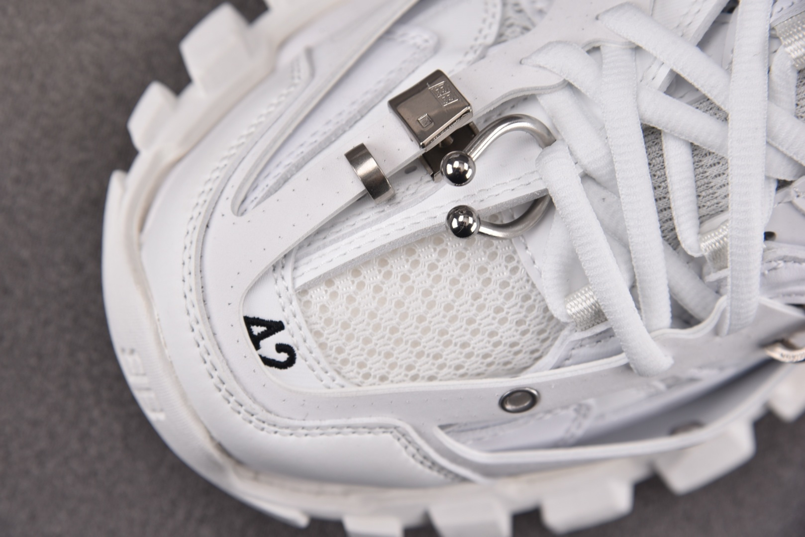 巴黎 EUR:35-46纯原-Balenciaga Track Piercing 白色 YZ018-5 