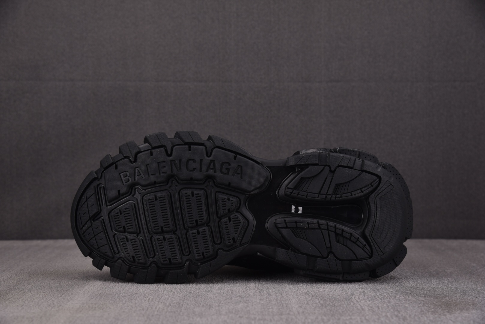 巴黎 EUR:35-46纯原-Balenciaga Track Piercing 黑色 YZ018-5 