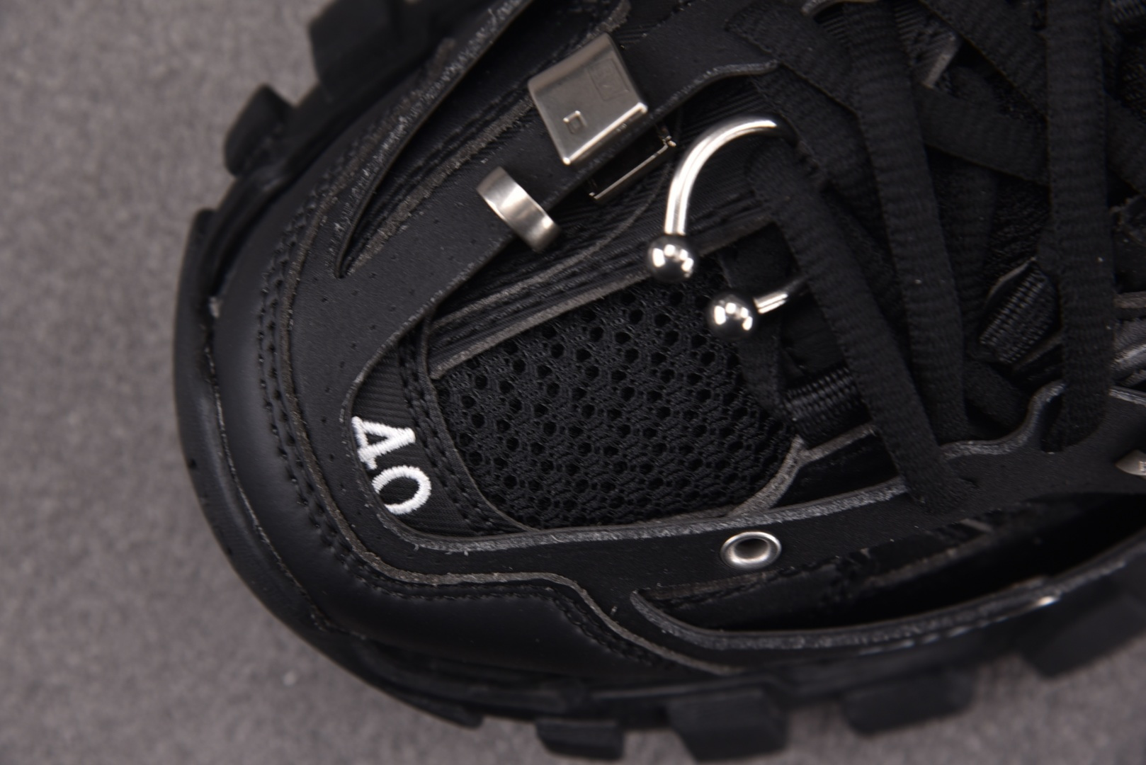 巴黎 EUR:35-46纯原-Balenciaga Track Piercing 黑色 YZ018-5 